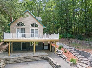 230 Camelot Shore Dr, Farmington, NH 03835