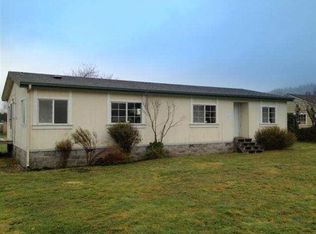 232 Brookings Ave, Smith River, CA