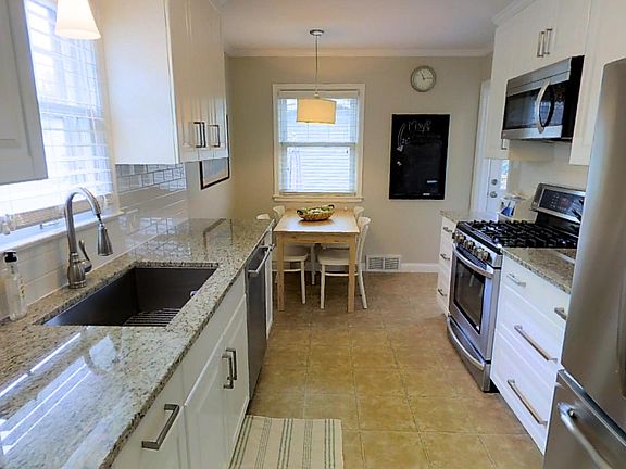2nd image of 2132 Eleanor Ave