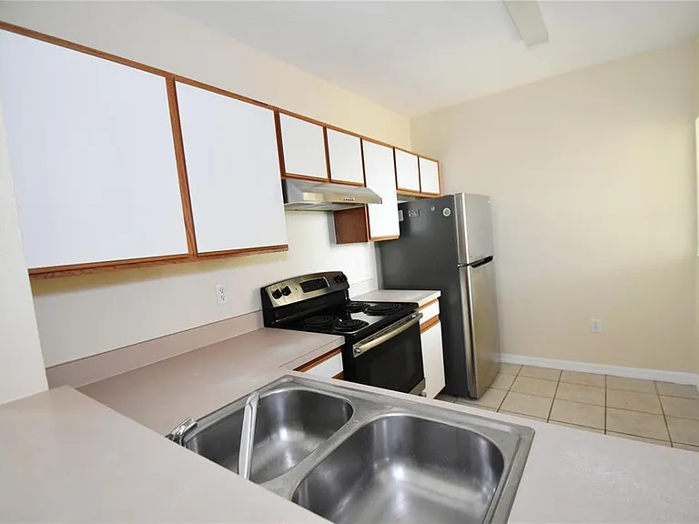 9612 Seadale Ct #201 — Photo 8