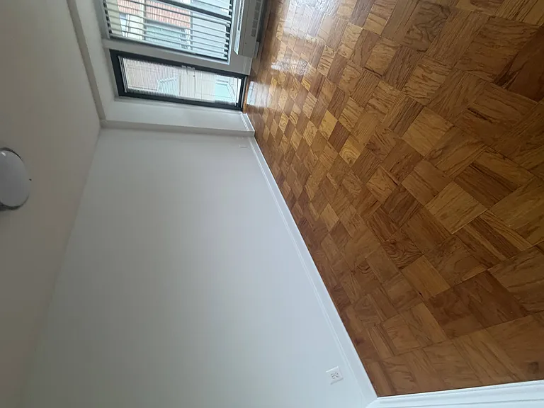 Calvert House Apartments — Photo 61