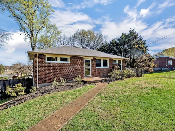 542 Whispering Hills Dr, Nashville, TN 37211