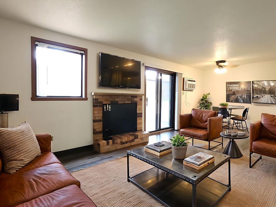 1st image of 3402 15th Ave S #106