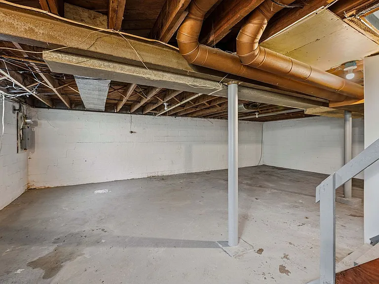 4220 Viewland Dr — Photo 18