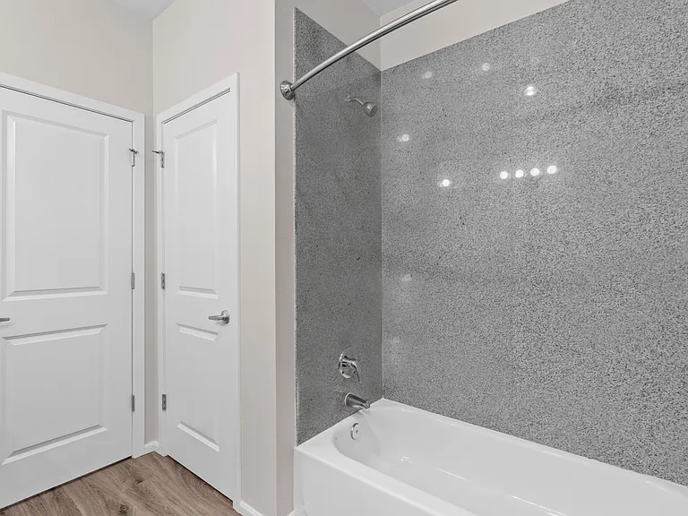 1x1 Deluxe - 834 sq. ft. 1x1 Deluxe - 834 sq. ft.