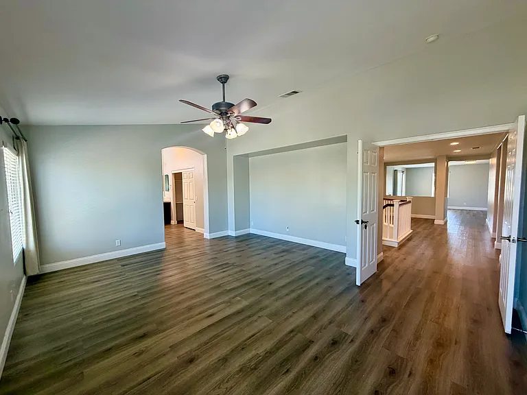 37121 Edgemont Dr — Photo 30