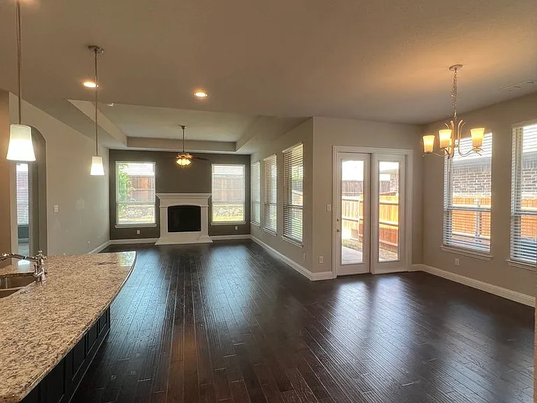 616 Ardath Rd — Photo 11
