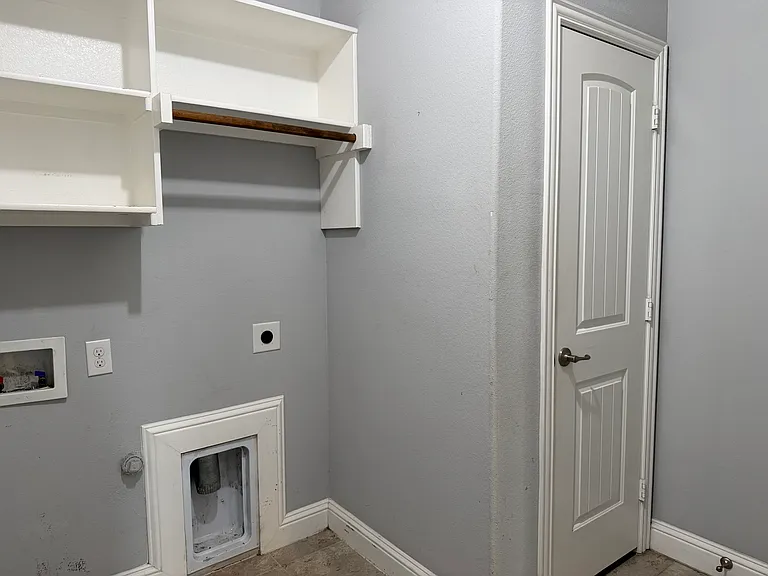 2417 Kingsgate Dr — Photo 26