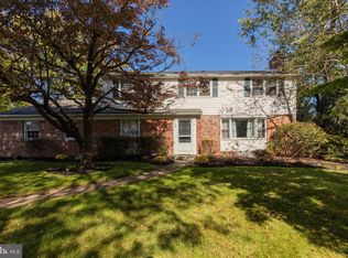 559 Park Ridge Dr, Wayne, PA 19087