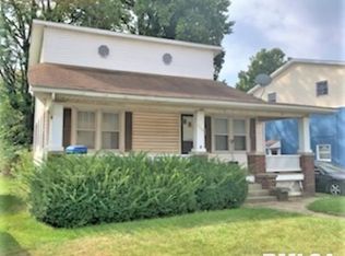 2808 Clear Lake Ave, Springfield, IL 62703