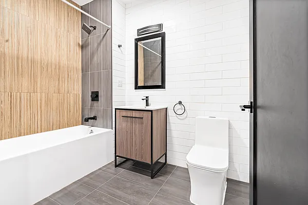 Rented by Skyhigh Realty NYC LLC | media 13