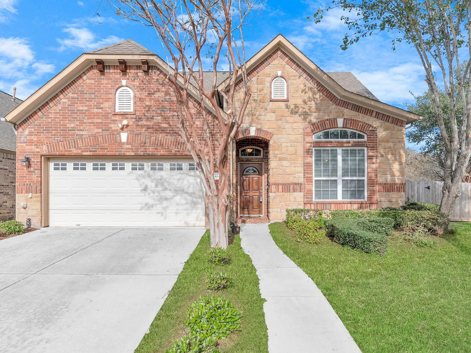 3 bed, 2.5 bath, 2237 sqft, $2,800 — Photo 2