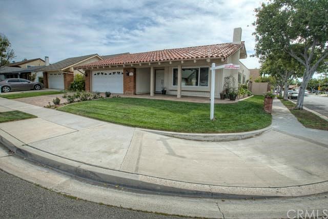 1st image of 2302 Basswood Cir