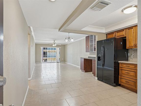 5th image of 2220 Stickney Point Rd APT 520