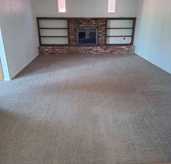 380 S 19th Ave — Photo 14