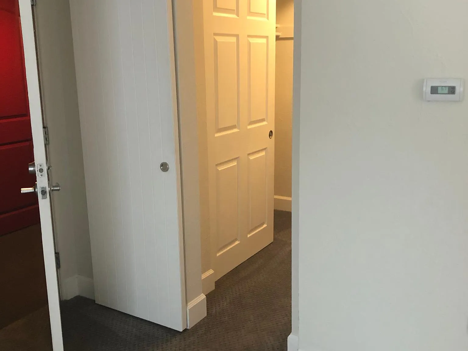 Studio, 650 sqft, $1,075 — Photo 3