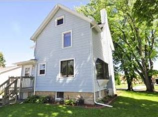 735 S Main St, Columbus, WI 53925