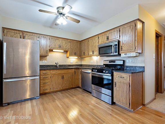 5th image of 10700 Kentucky Ct