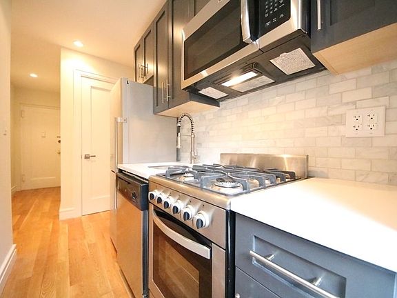5th image of 10 Morton St APT 2B
