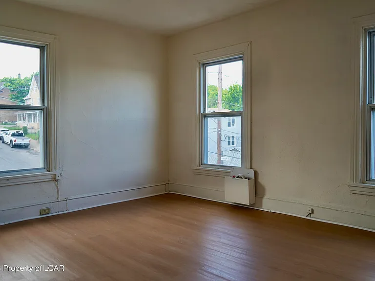 538 Carson St #2 — Photo 7