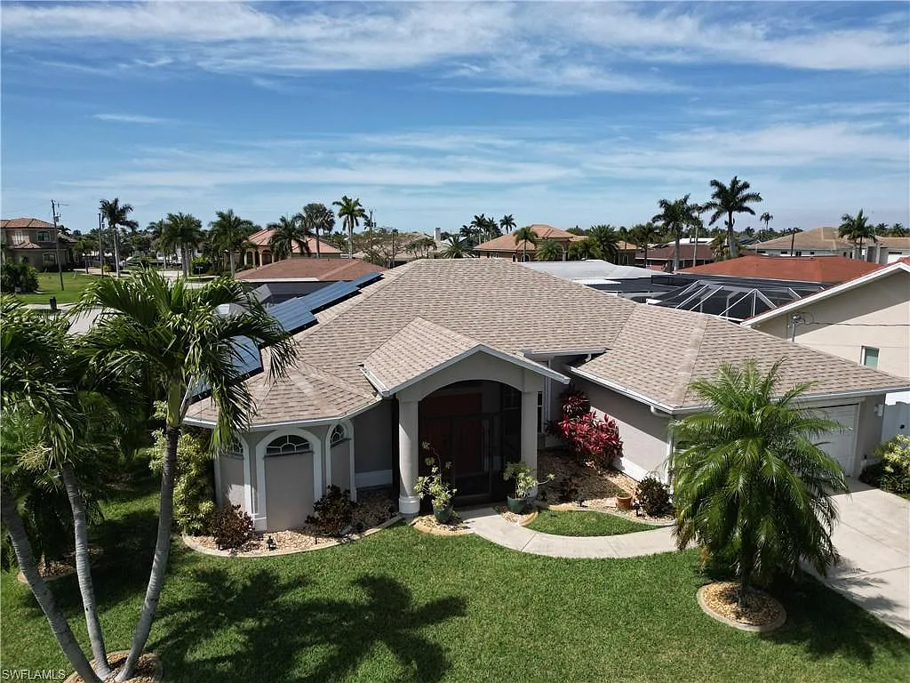 Cape Coral — Photo 1