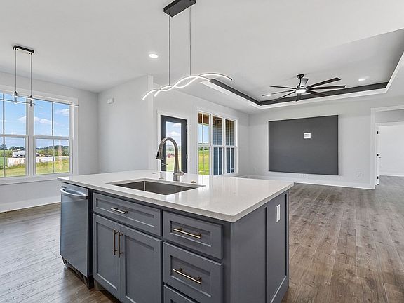 4th image of 136 Dairy Barn Rd