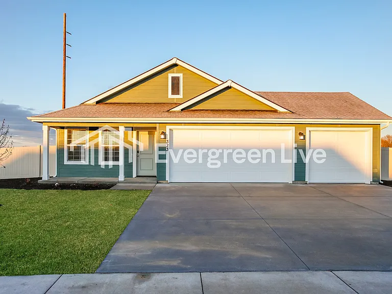 323 Lightening Ave — Photo 1