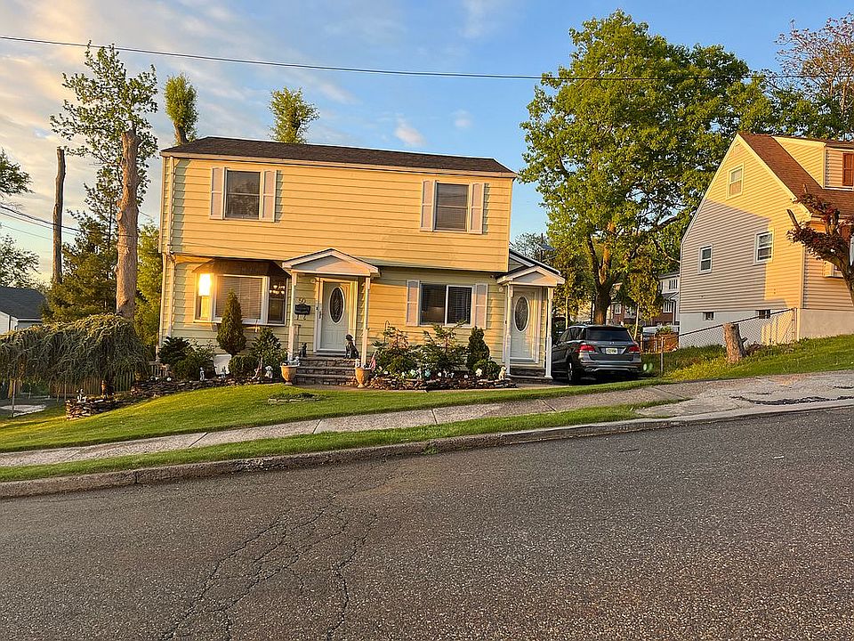 2nd image of 50 Spruce St