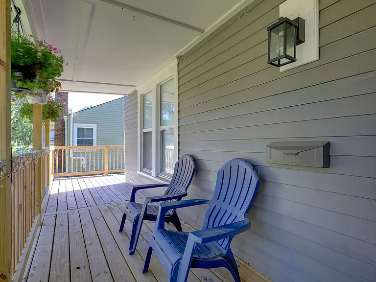 408 NE Douglas St #ID1572390P — Photo 24