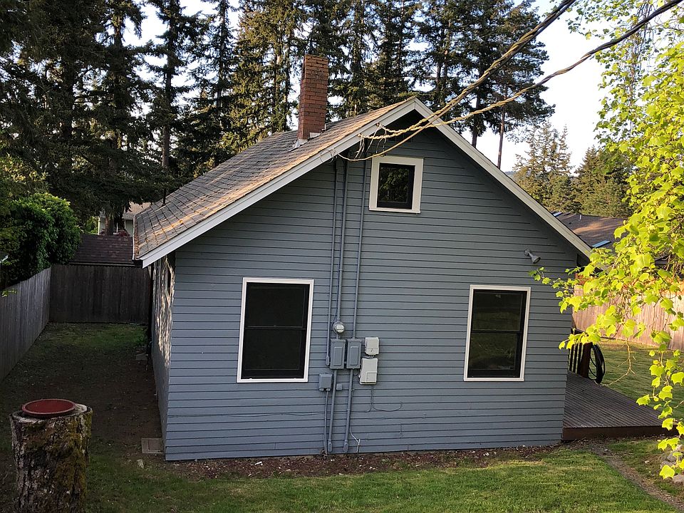 2nd image of 1903 Lakeway Dr