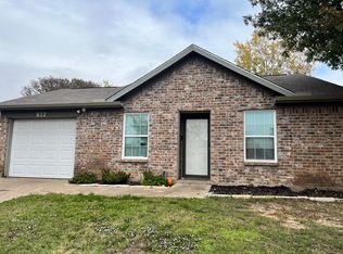 832 Pine Mountain Dr, Burleson, TX 76028