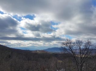 1354 Archway Rd, Blue Ridge, VA 24064