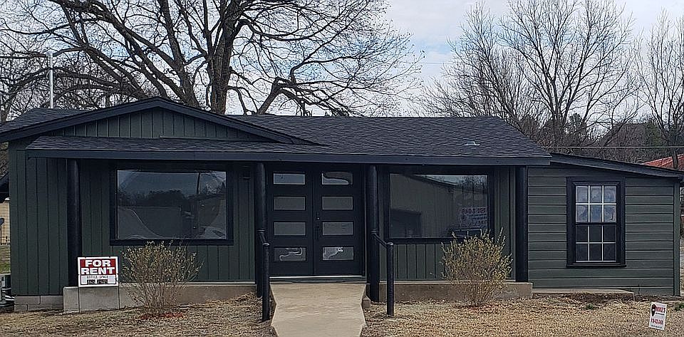 1st image of 113 W Ada Ave