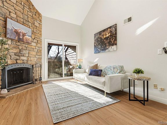 4th image of 433 Wright Street #304