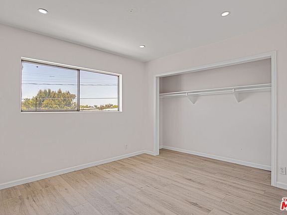 2nd image of 2016 S Bedford St