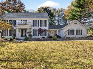 1473 Mason Valley Rd, Saint Louis, MO 63131