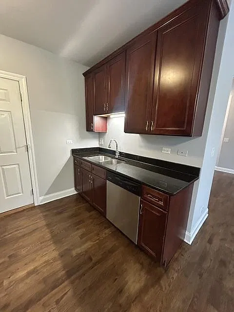 2906 North Kolmar Avenue #2 — Photo 2