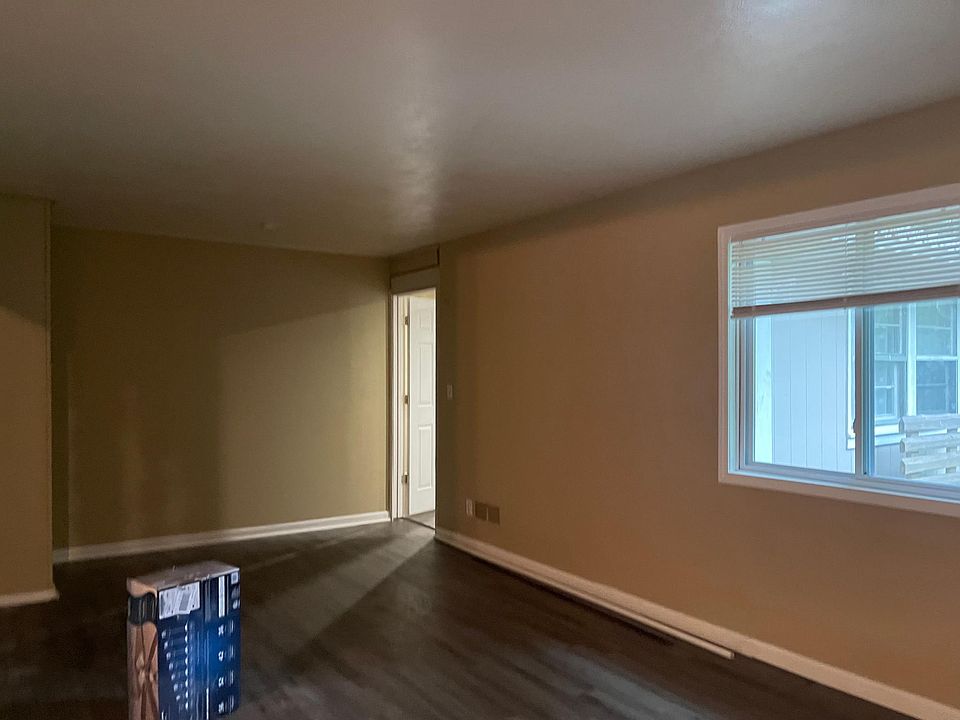 1st image of 7406 E 109th Ter