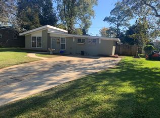 2514 Whispering Pines Rd, Albany, GA 31707