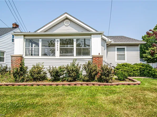 29969 Robert St, Wickliffe, OH 44092