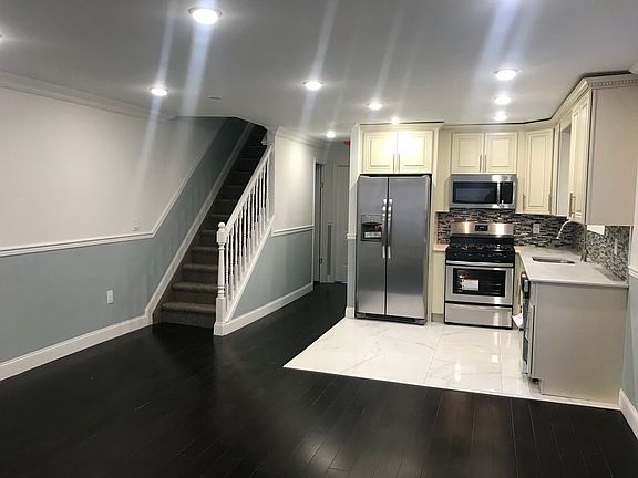 4th image of 16732 118th Ave