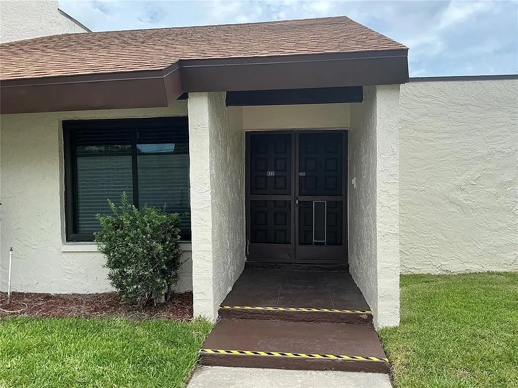 2 bed, 2.0 bath, 1014 sqft, $1,750 — Photo 1