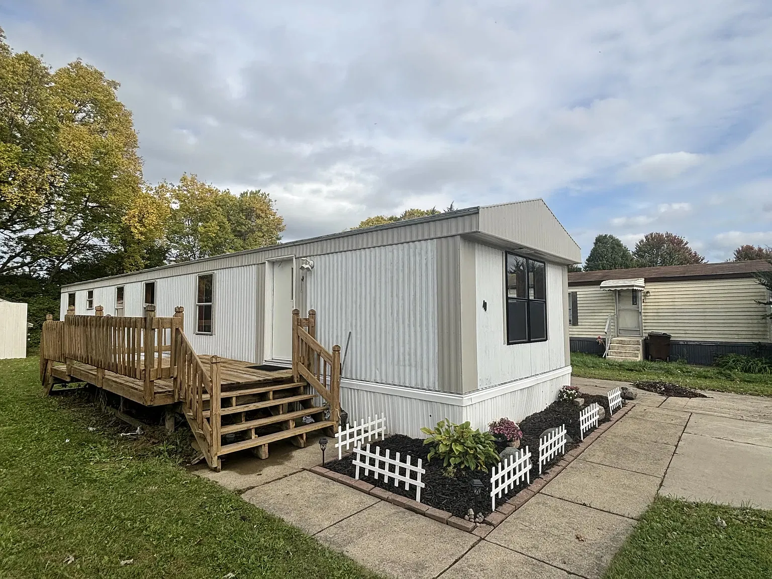 49 Tamarak Trail - 1 — Photo 1
