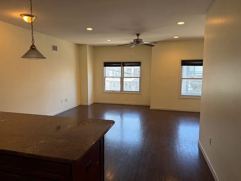 43 Ravine Ave #1 — Photo 11