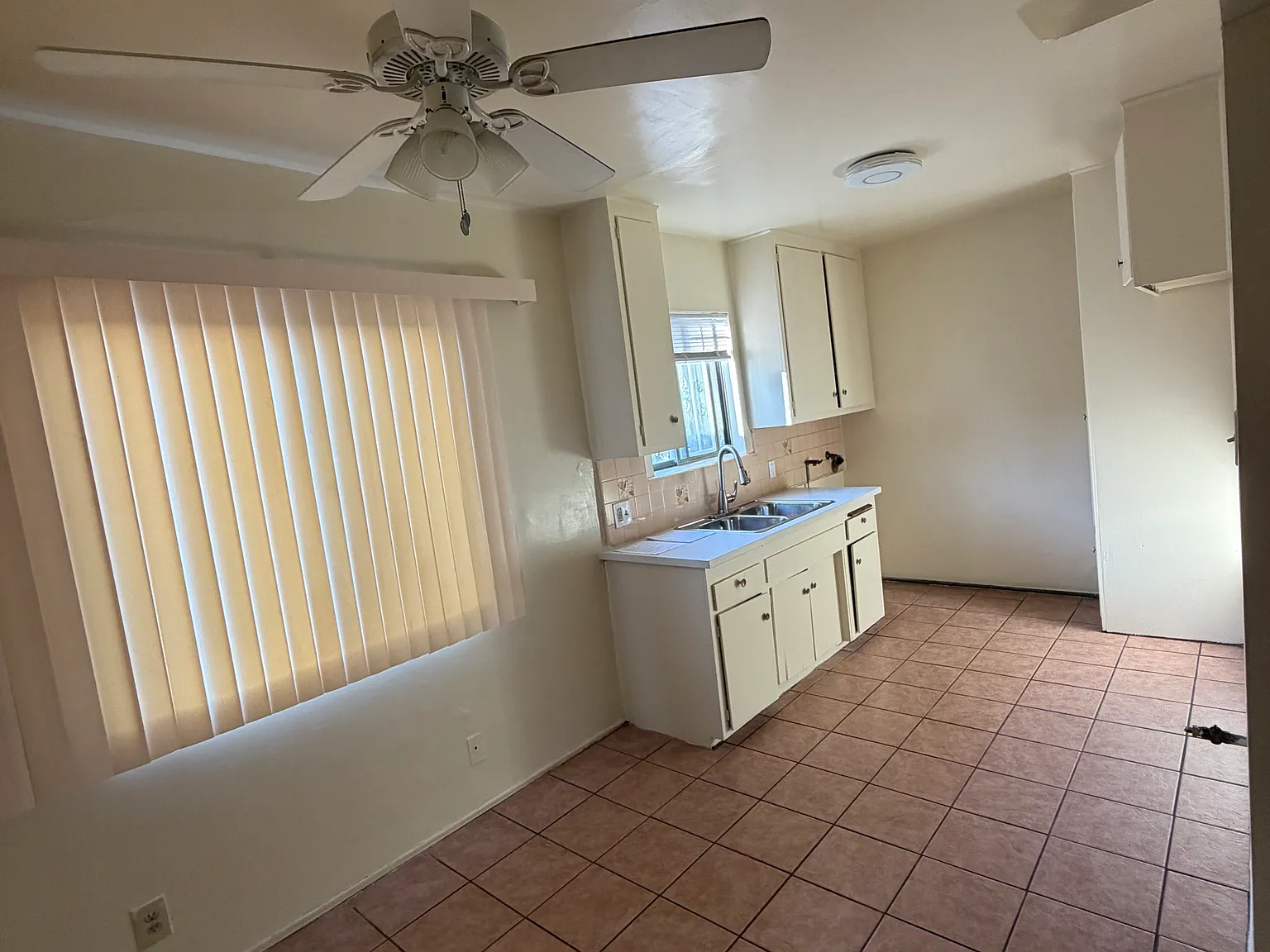 1 bed, 650 sqft, $1,975 — Photo 4