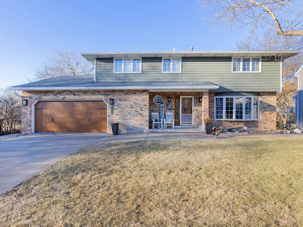 1680 Prairie Vista Cir, Bettendorf, IA 52722