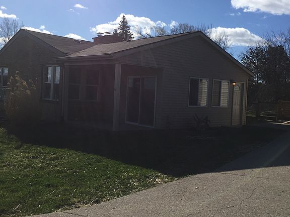 2nd image of 2121 Forest Hill Ave SE