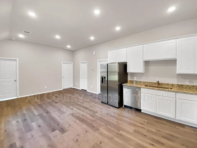 9770 Blackgum Dr — Photo 4