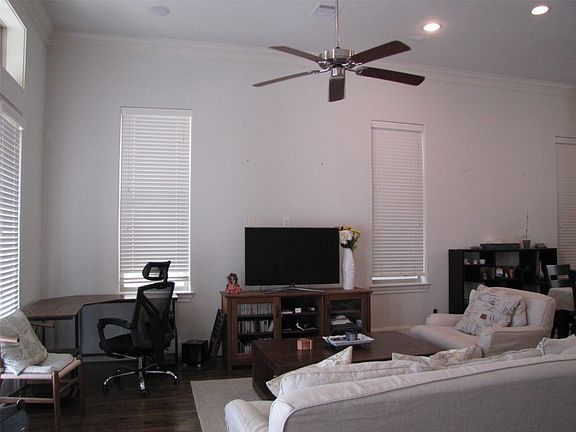3rd image of 6306 Grand Blvd