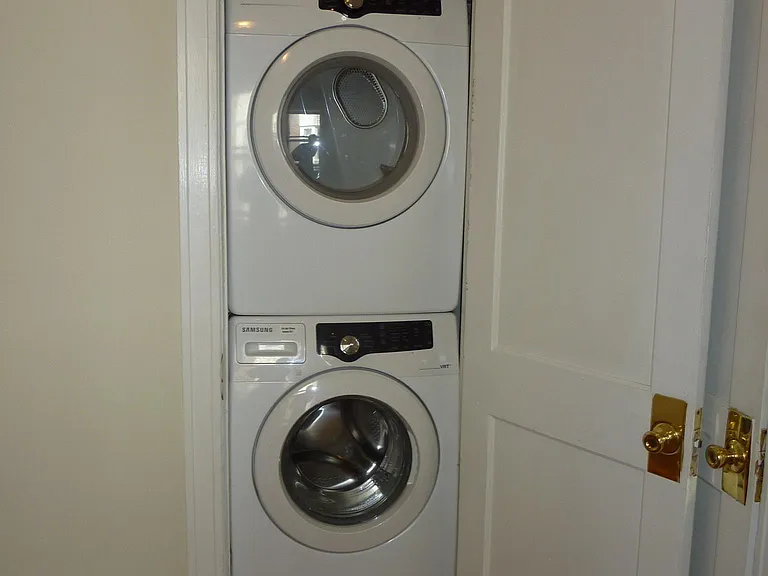 743 Heman Ave — Photo 3